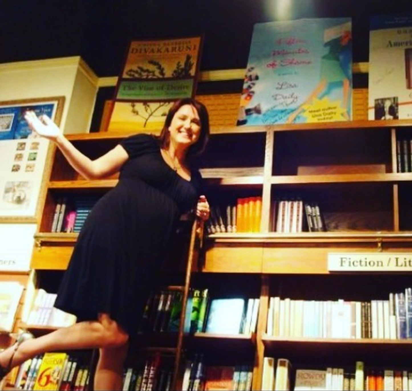 Library + Bookstore Email Marketing Combo – Promote Your Book to 11,400 Buyers